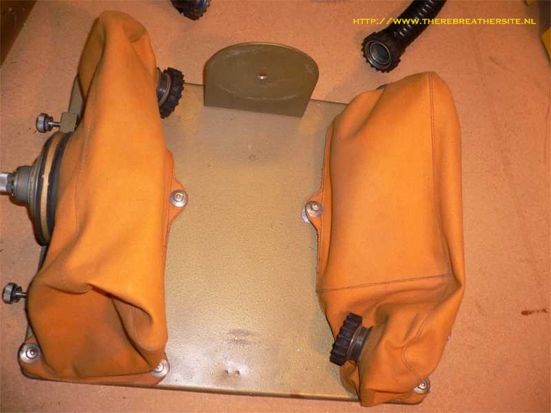 Therebreathersite SMIII Bell 010